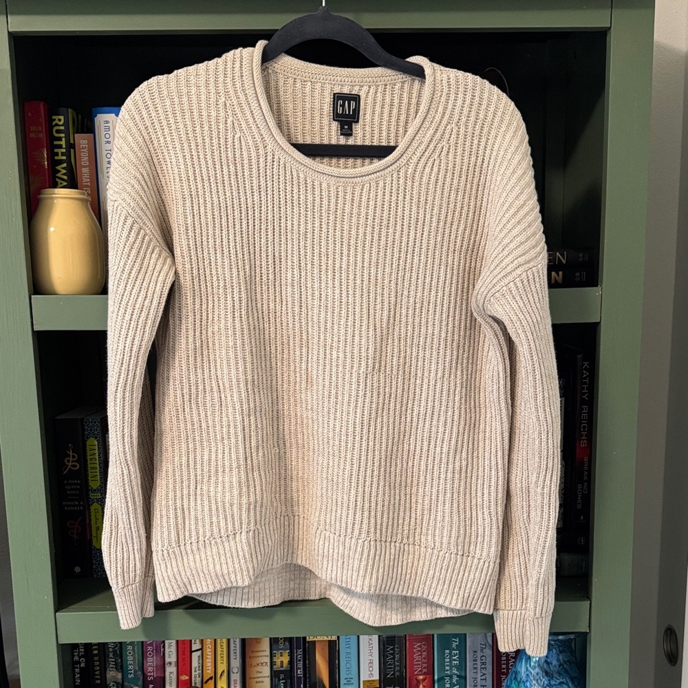 GAP Women's Ribbed Knit Cream Sweater
